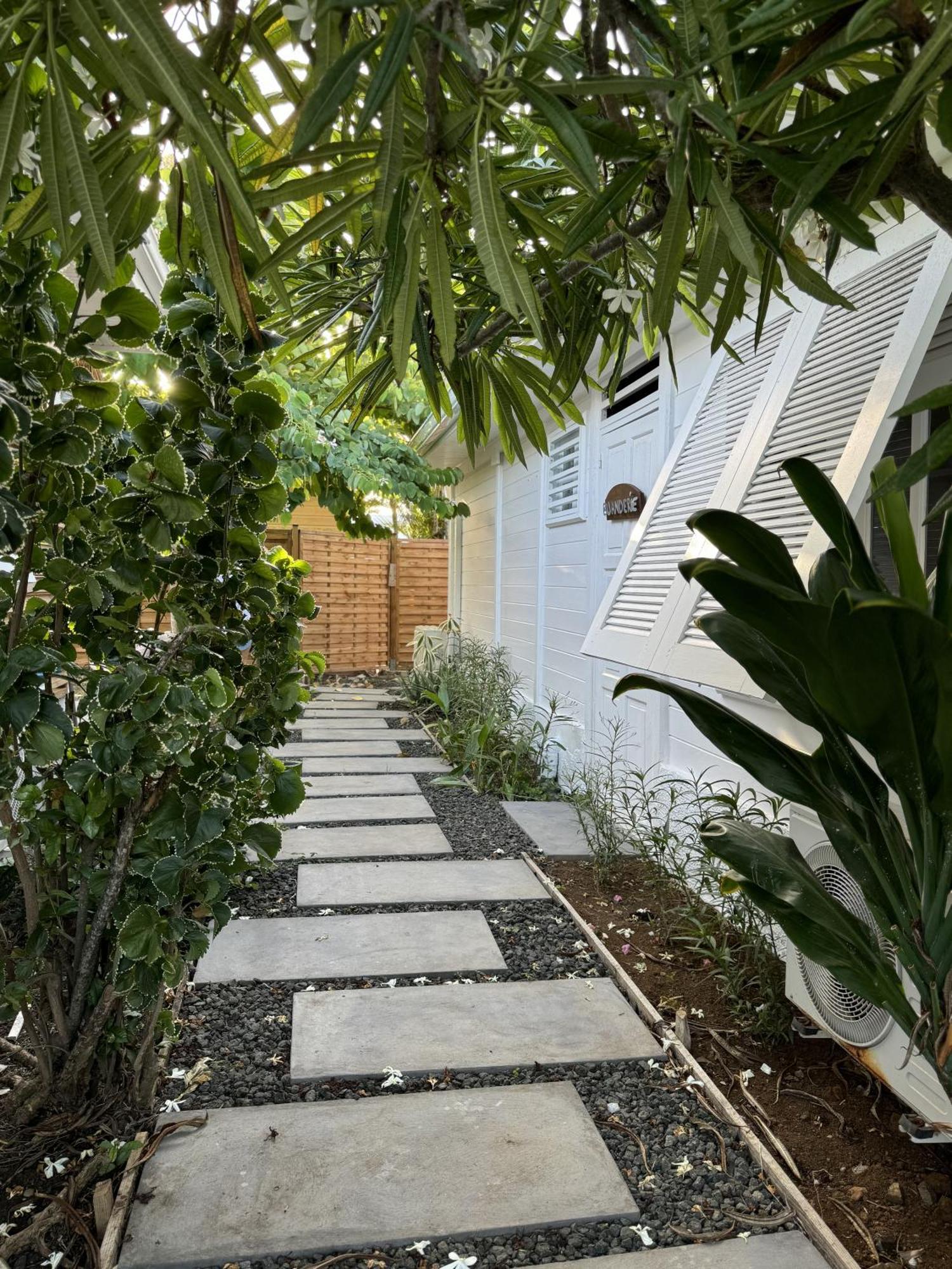 Les Cabanes Cosy A 2 Pas Du Lagon - Charme Et Confort Le Francois Exterior photo