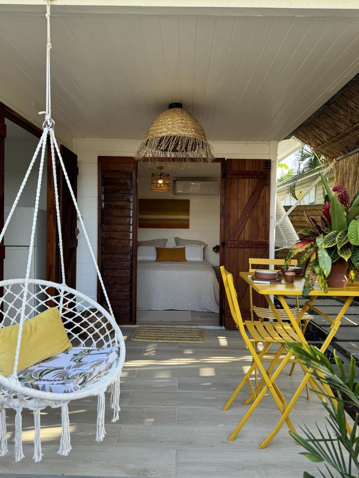 Les Cabanes Cosy A 2 Pas Du Lagon - Charme Et Confort Le Francois Exterior photo